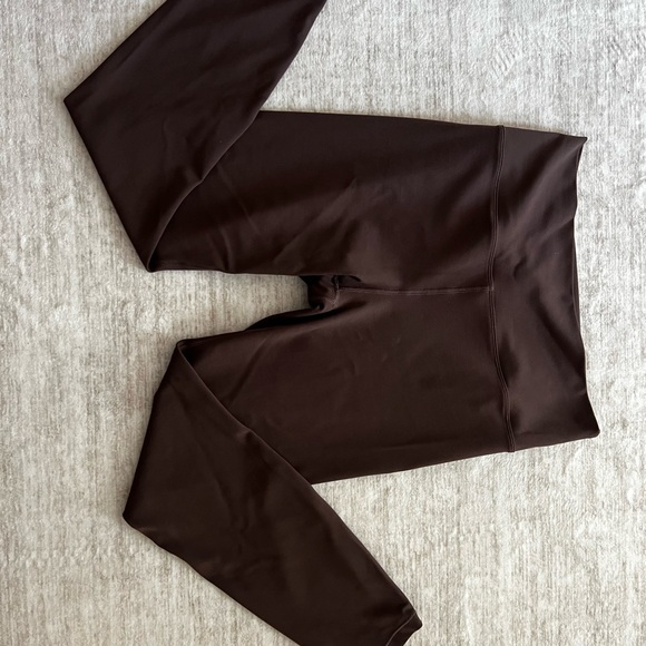 Vuori AllTheForm™ Legging in French Roast - Picture 3 of 5